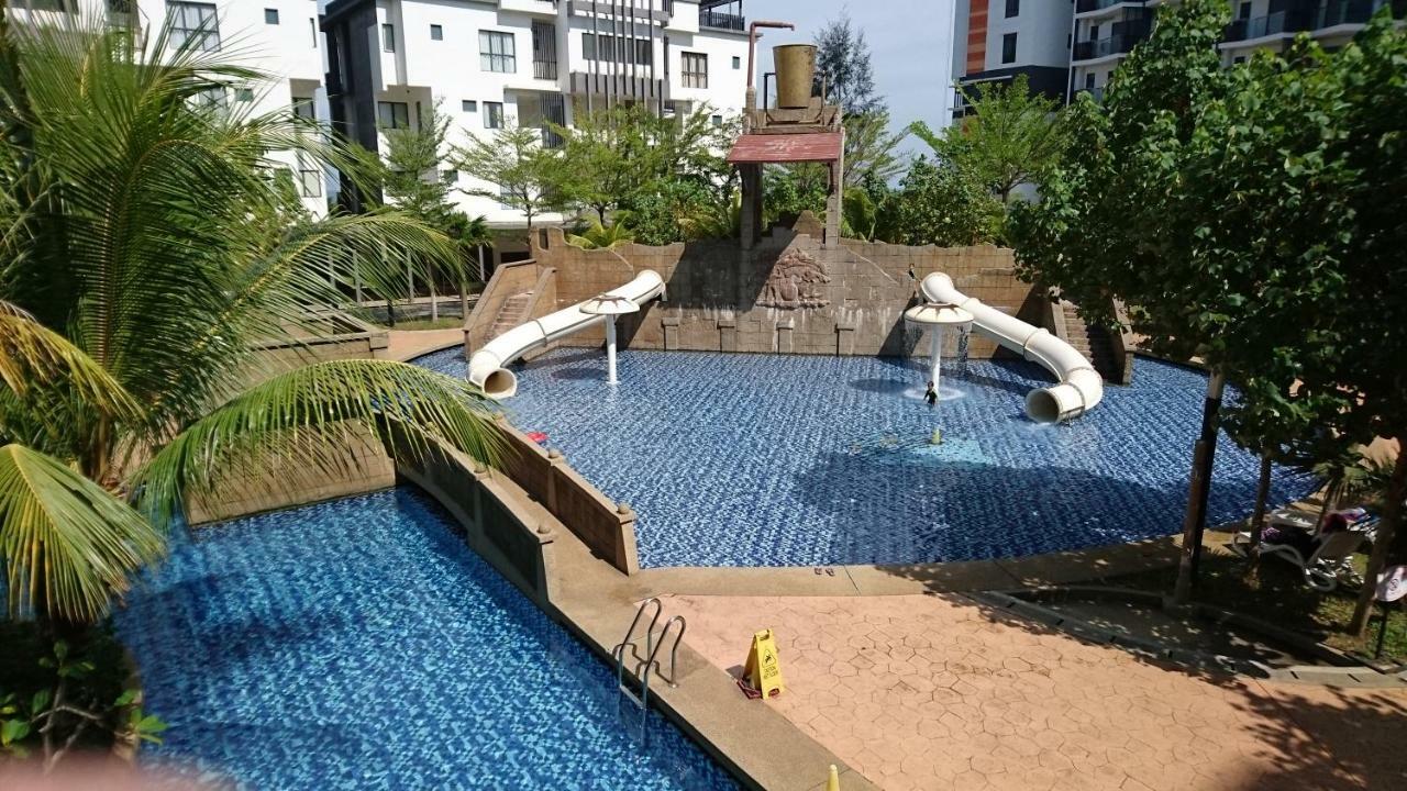 Cozy Swiss Garden Beach Resort Residence Kampung Sungai Karang Екстериор снимка